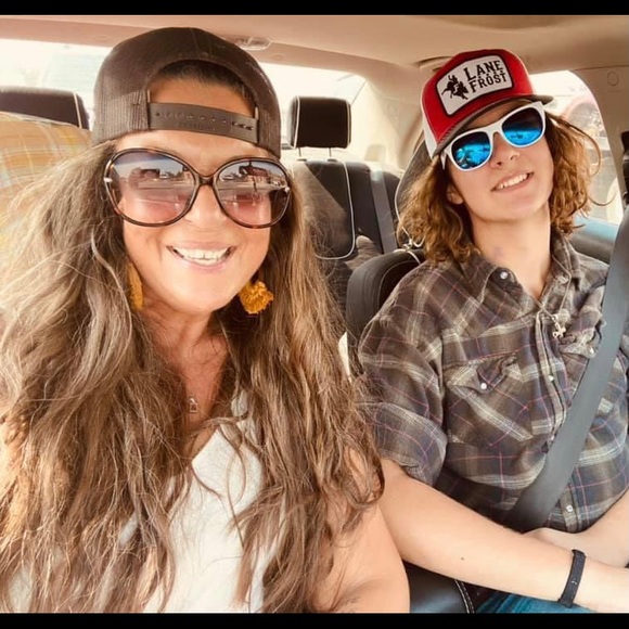 Meet your Posher, Amy - Picture 1 of 1